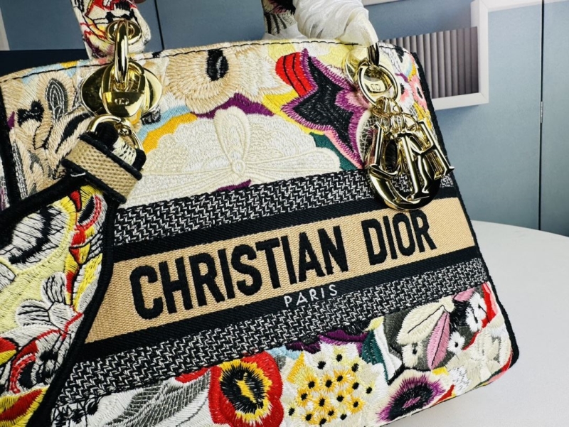 Dior Shopping Bags